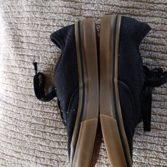 4@30.00 or 20.00 Boys Shoes by FILLA - Picture 7 of 10